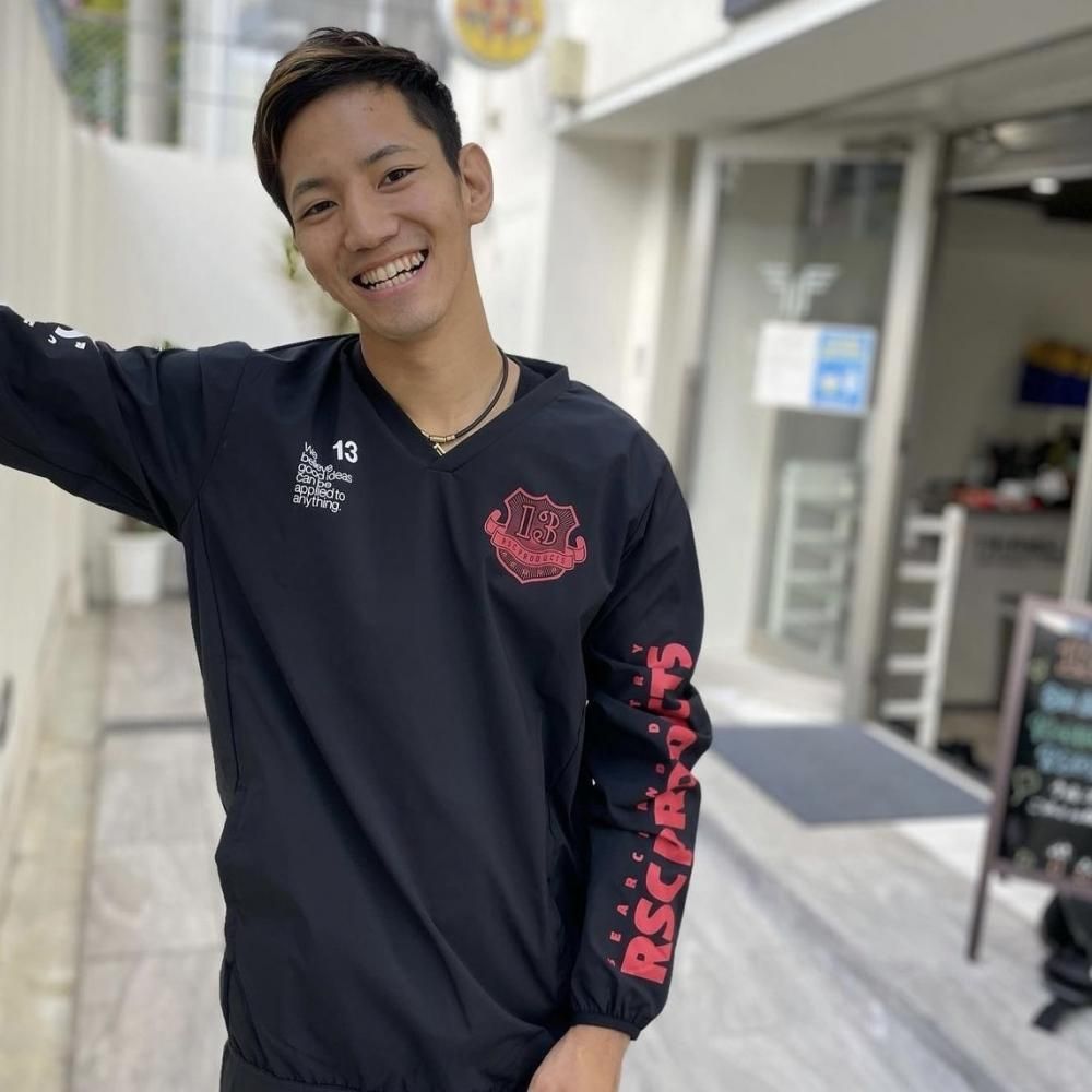 ロゴ  セットアップピステ上下セット