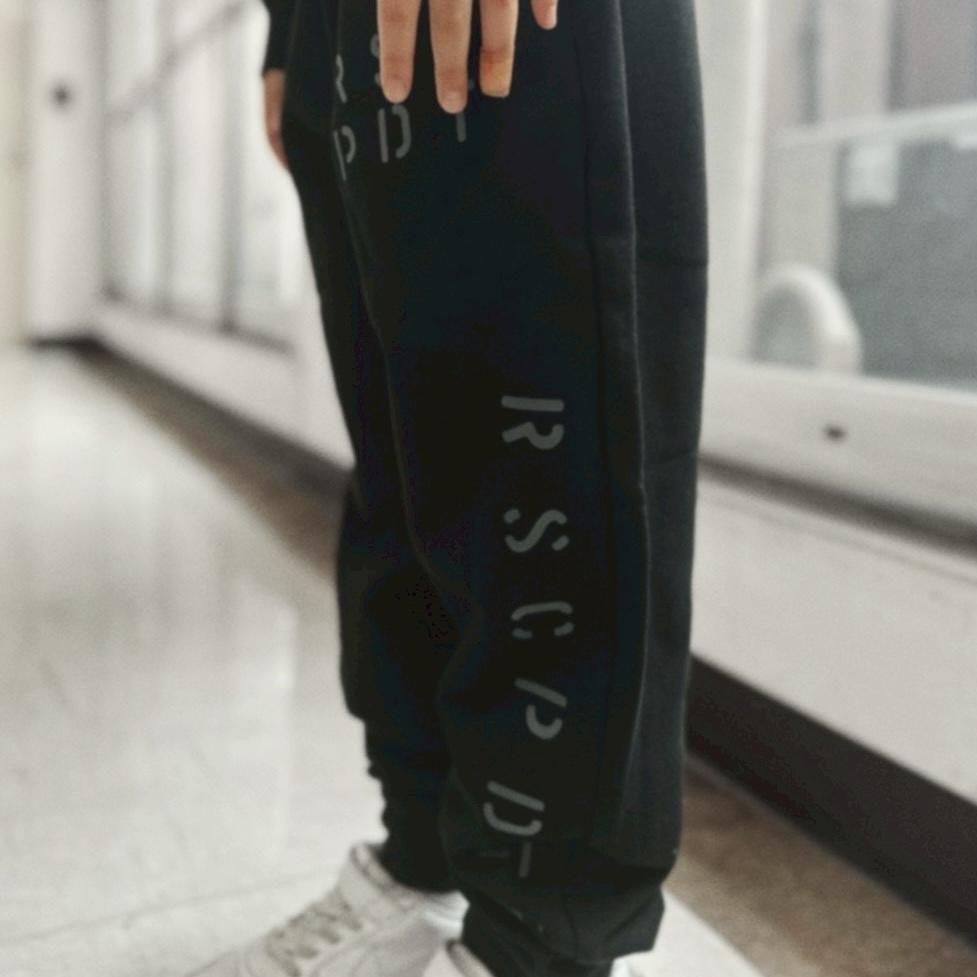 【新作】[KIDS]  IWU SWEAT パンツ（全2色）